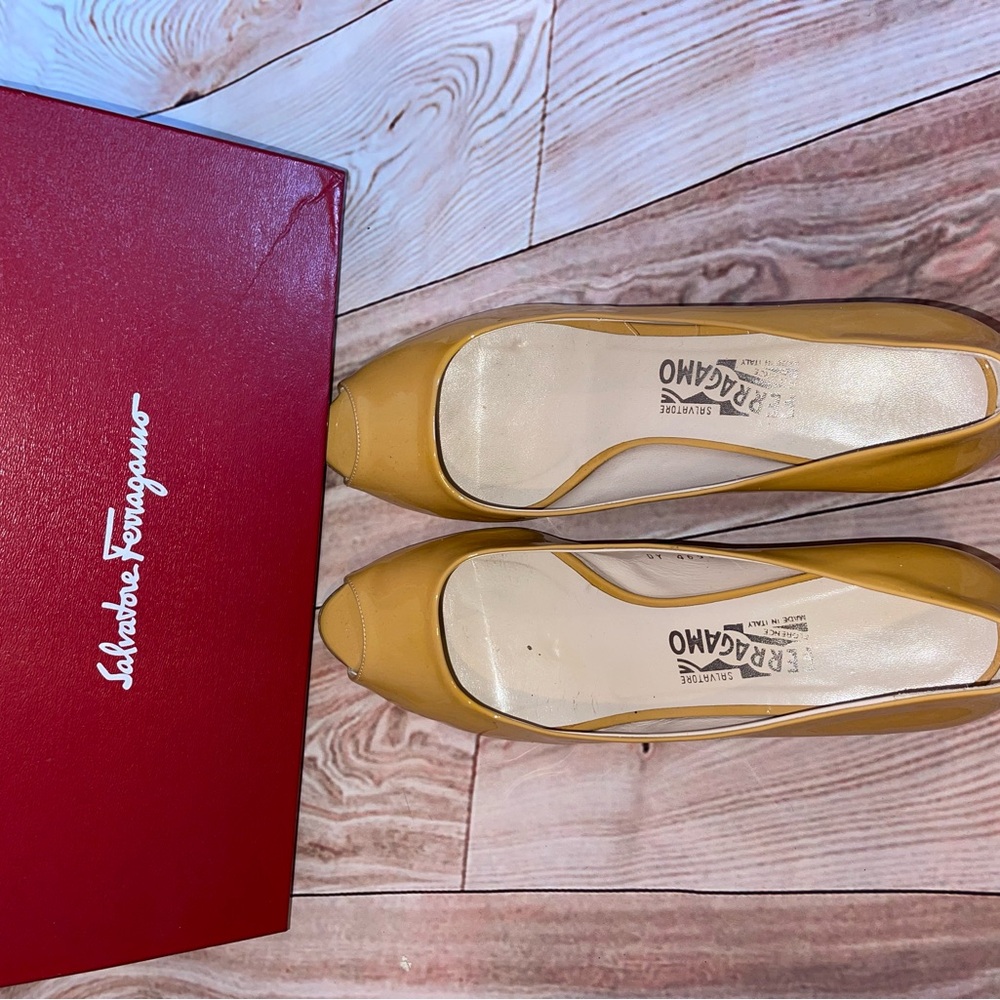 Salvatore Ferragamo Yellow Peep Toe Pumps - Picture 5 of 7